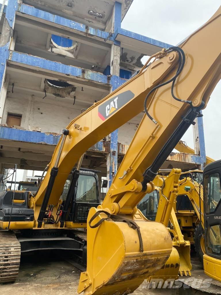 CAT 330 D Pásová rýpadla