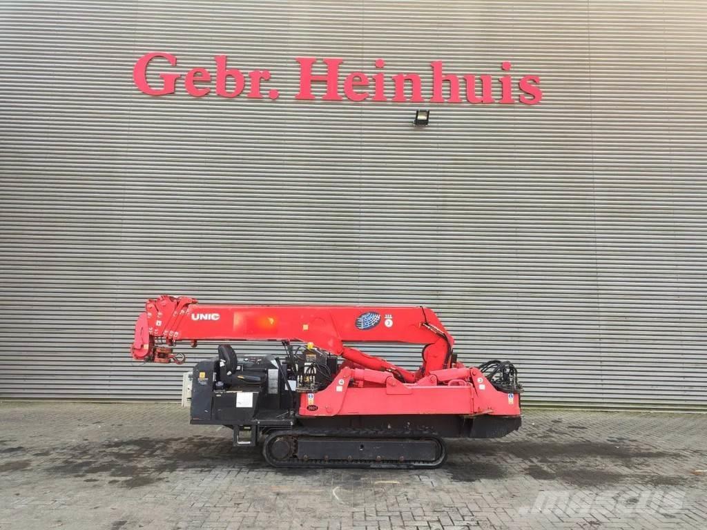 Unic URW 506 CDE Pásové jeřáby