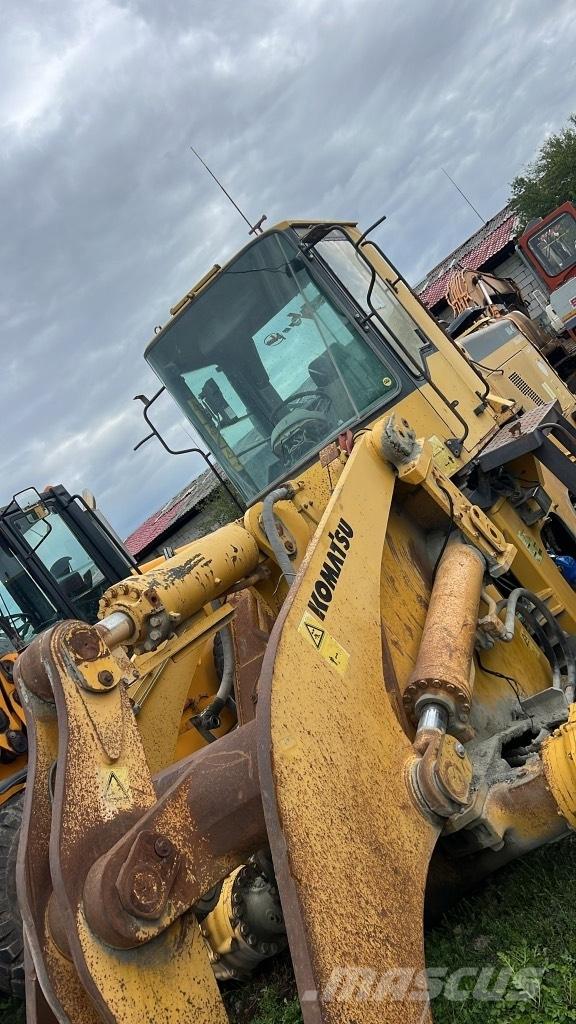 Komatsu WA 470-3H Převodovka