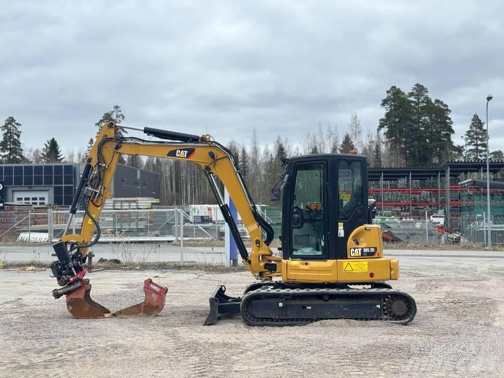 CAT 305.5 Mini rýpadla < 7t
