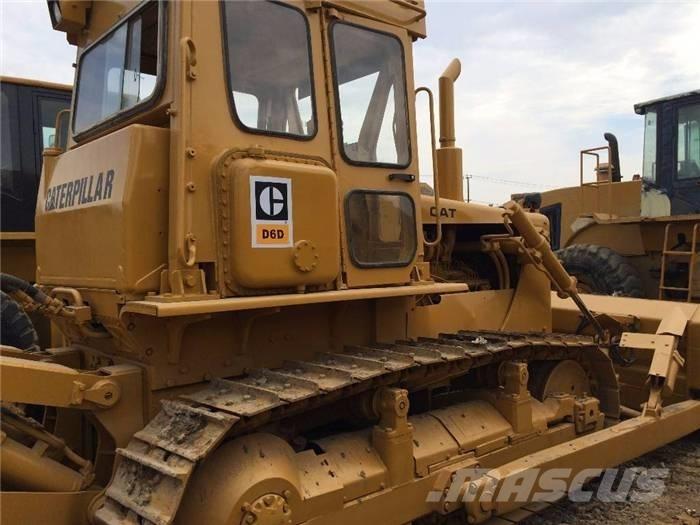 CAT D 6 D LGP Pásové dozery