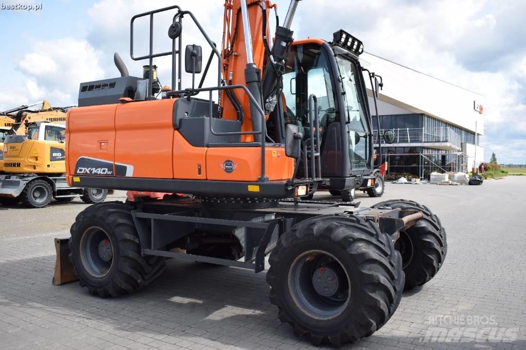 Doosan DX 140 W-5 Kolová rýpadla
