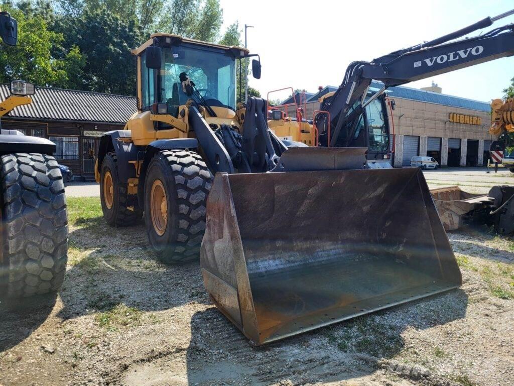 Volvo L70G Kolové nakladače