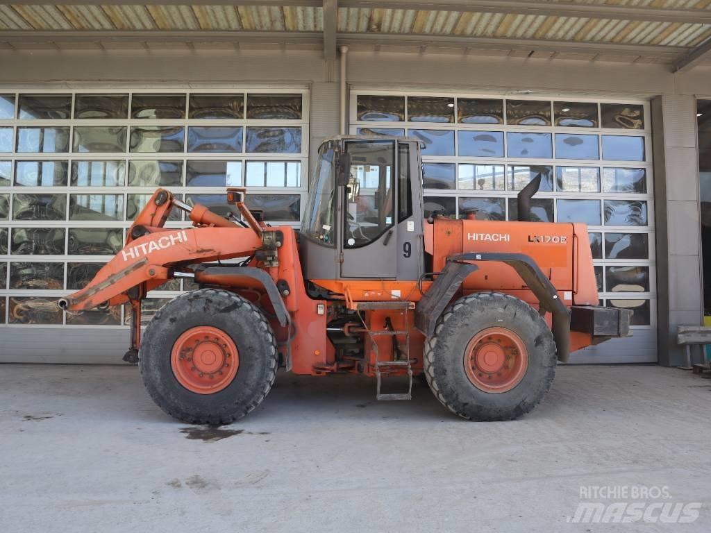Hitachi LX 170 E Kolové nakladače