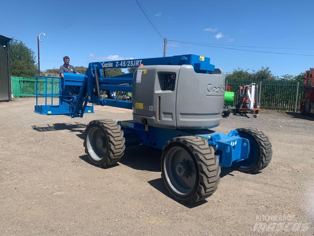 Genie Z 45/25 J RT Kloubové plošiny