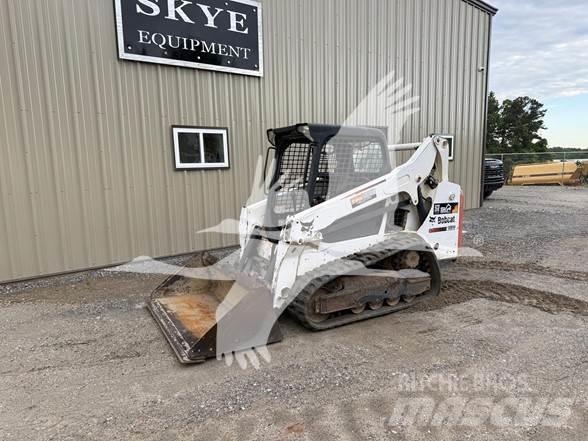 Bobcat T590 Smykem řízené nakladače
