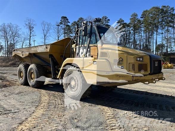 CAT 725C2 Kloubové dempry