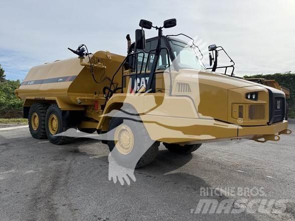CAT 730C2 Cisterny na vodu