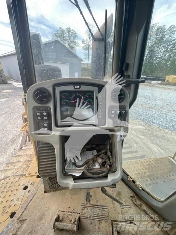 CAT D6T XL Pásové dozery