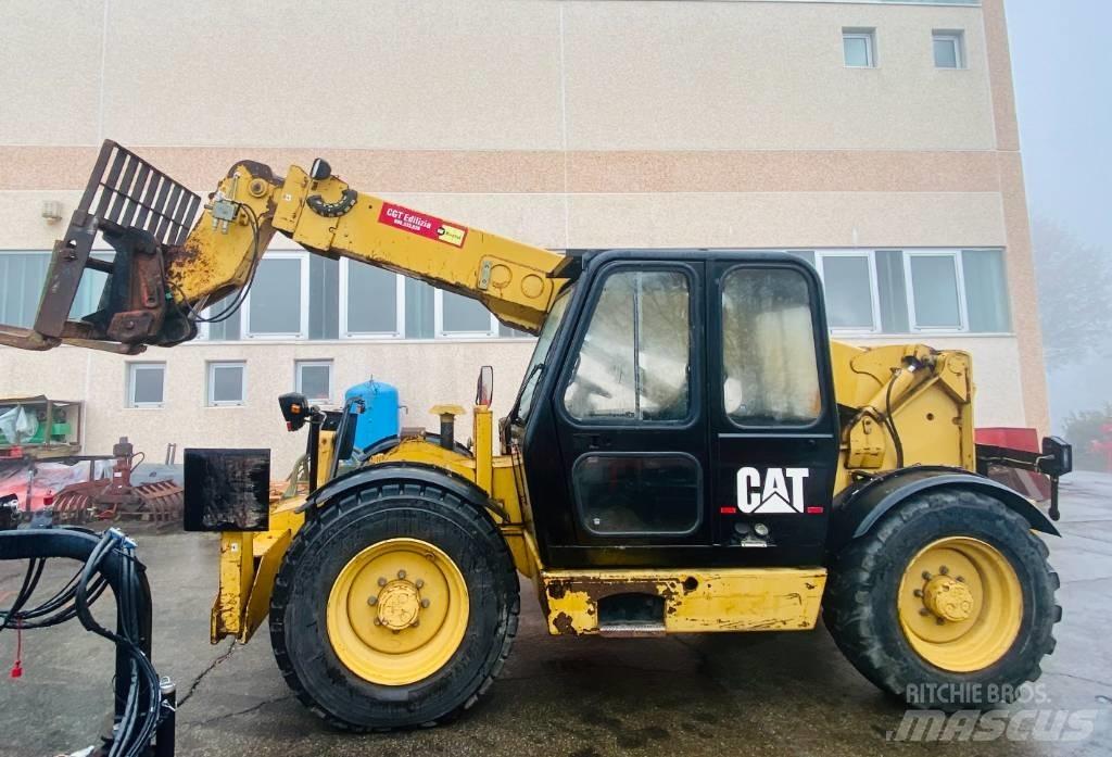 CAT TH 63 Teleskopické manipulátory