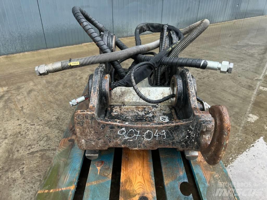 OilQuick OQ80 - M322D Rychlospojky