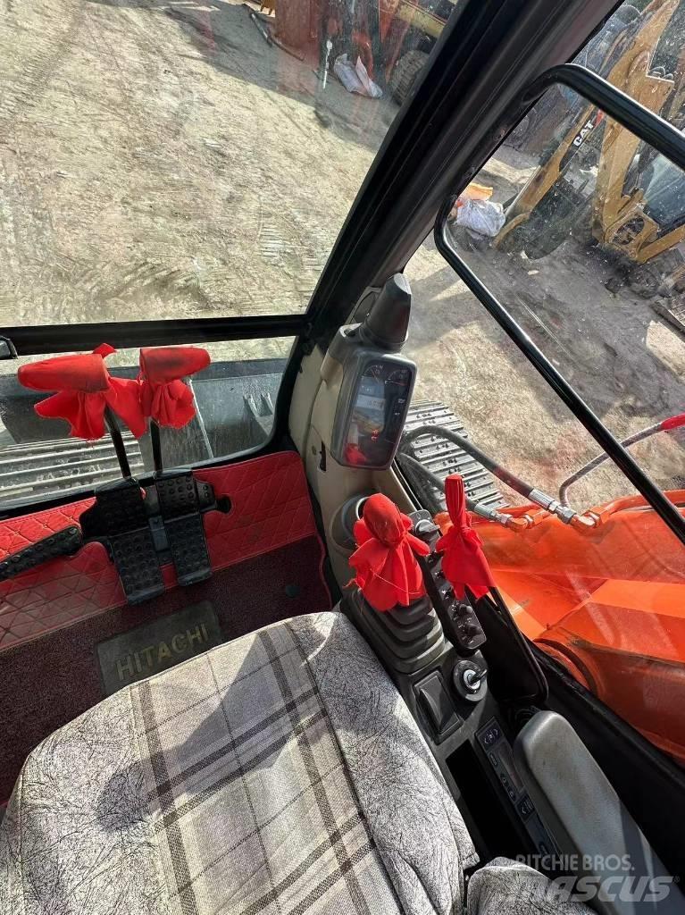 Hitachi ZX 70 Pásová rýpadla