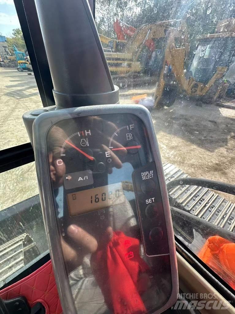 Hitachi ZX 70 Pásová rýpadla