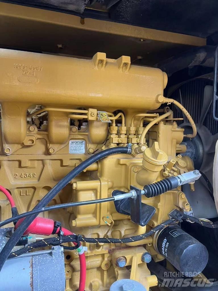 CAT 307.5 Pásová rýpadla