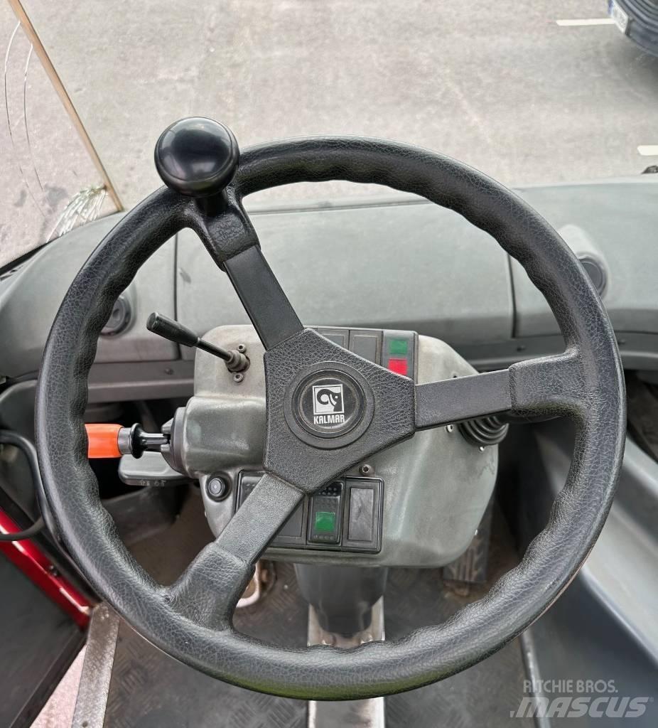 Kalmar TR 618 i Terminálový tahač