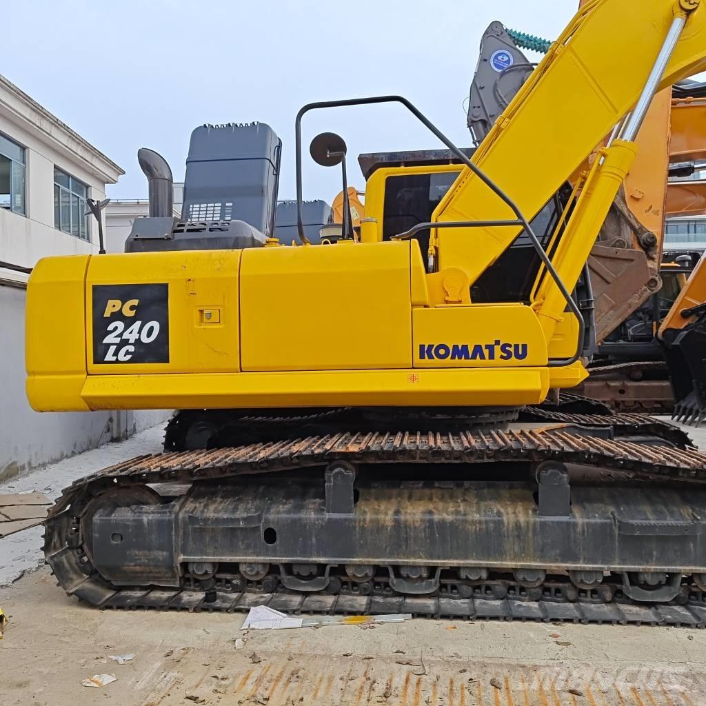 Komatsu PC 240 LC-8 Pásová rýpadla