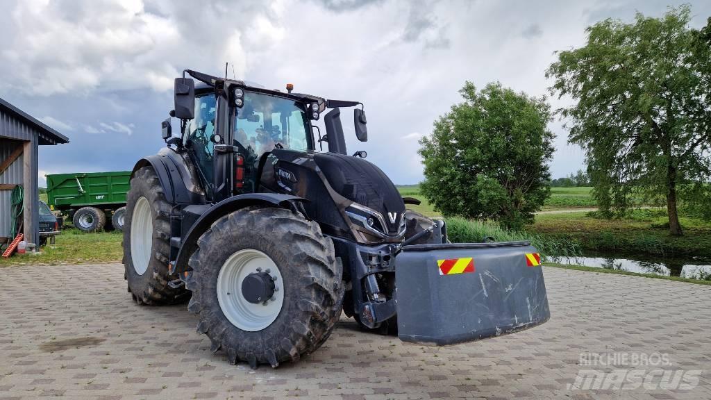 Valtra Q 305 Traktory