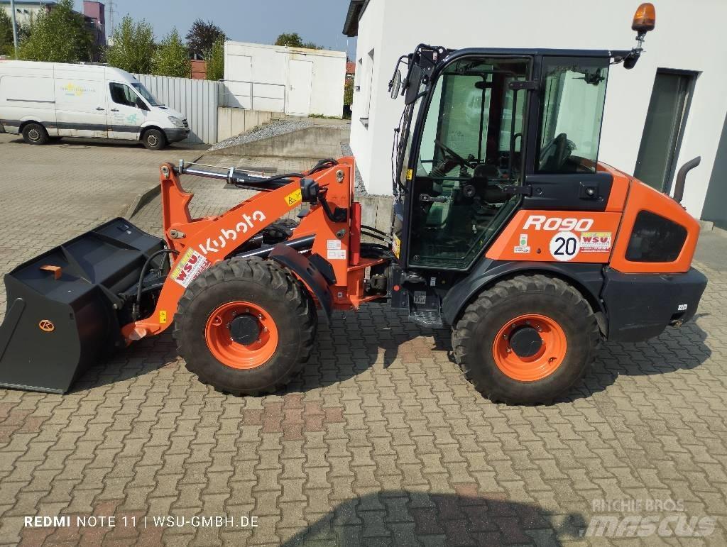 Kubota R090 Kolové nakladače