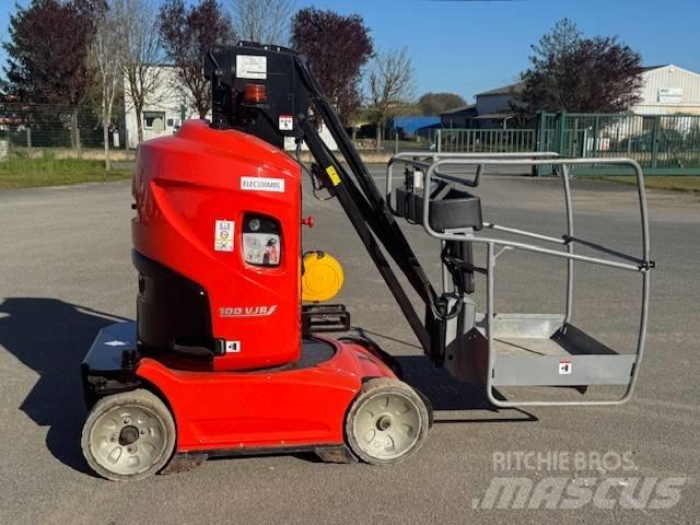 Manitou 100 VJR Vertikální sloupové výtahy