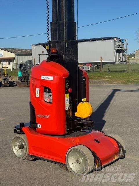 Manitou 100 VJR Vertikální sloupové výtahy