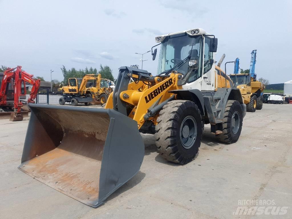 Liebherr L 524 Kolové nakladače