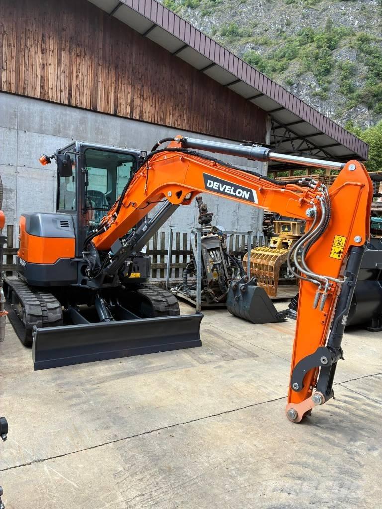 Develon DX 62 R-7 Mini rýpadla < 7t