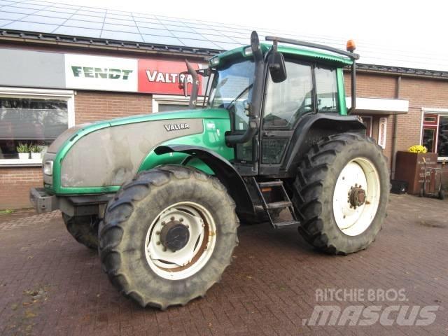 Valtra T190 Traktory