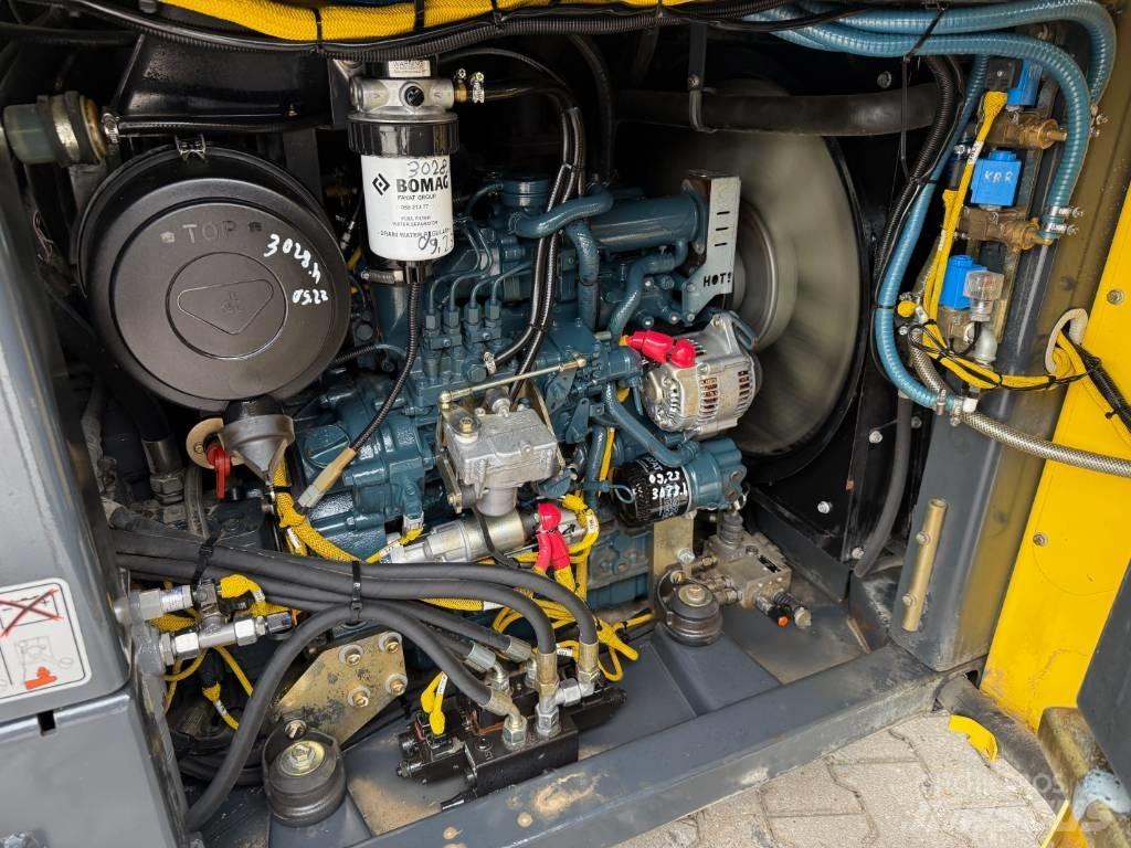 Bomag BW 154 ACP-4 Kombinované válce