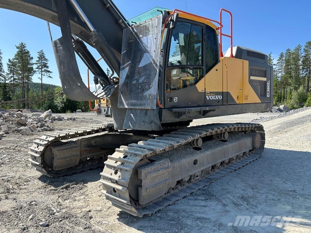 Volvo EC 380 EL Pásová rýpadla