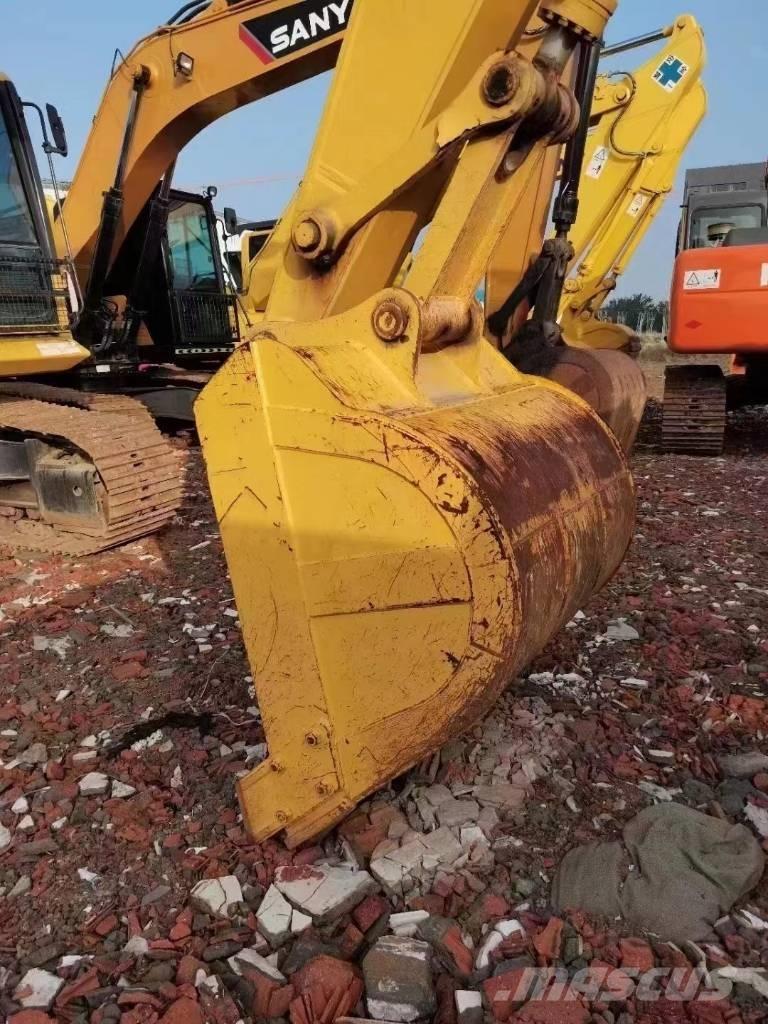 Komatsu pc 210 Pásová rýpadla