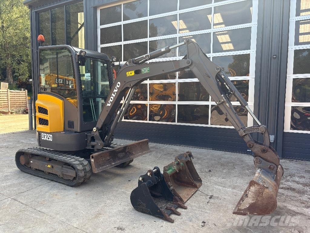 Volvo ECR 25 D Mini rýpadla < 7t