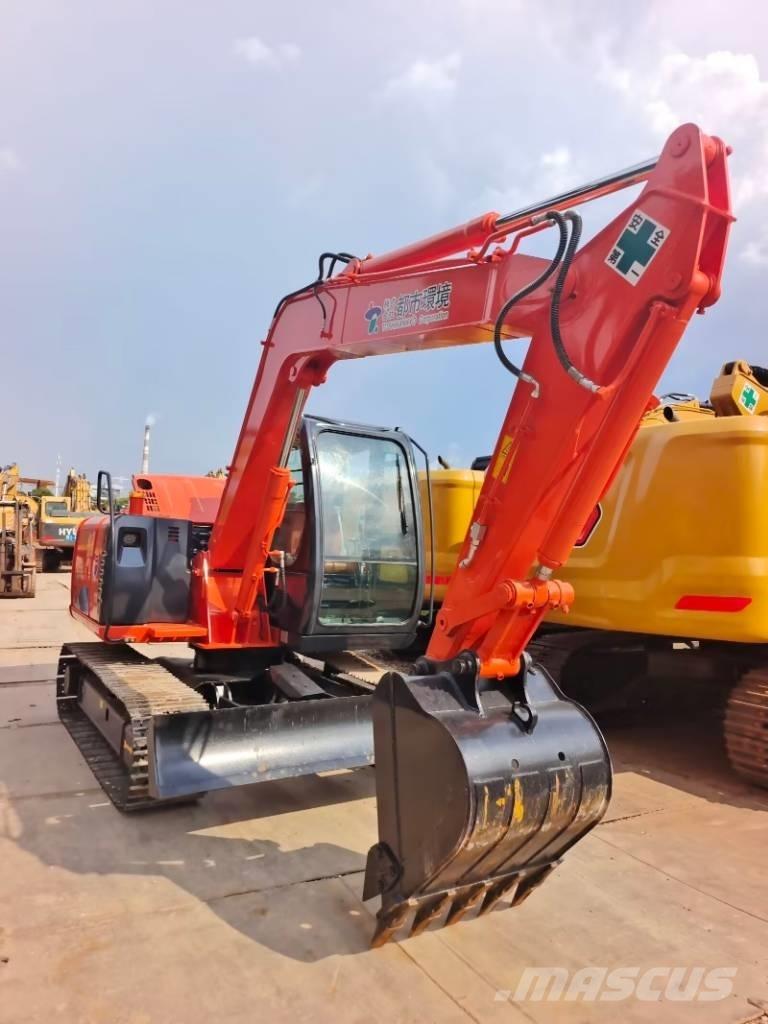 Hitachi ZX 70 Midi rýpadla 7t - 12t