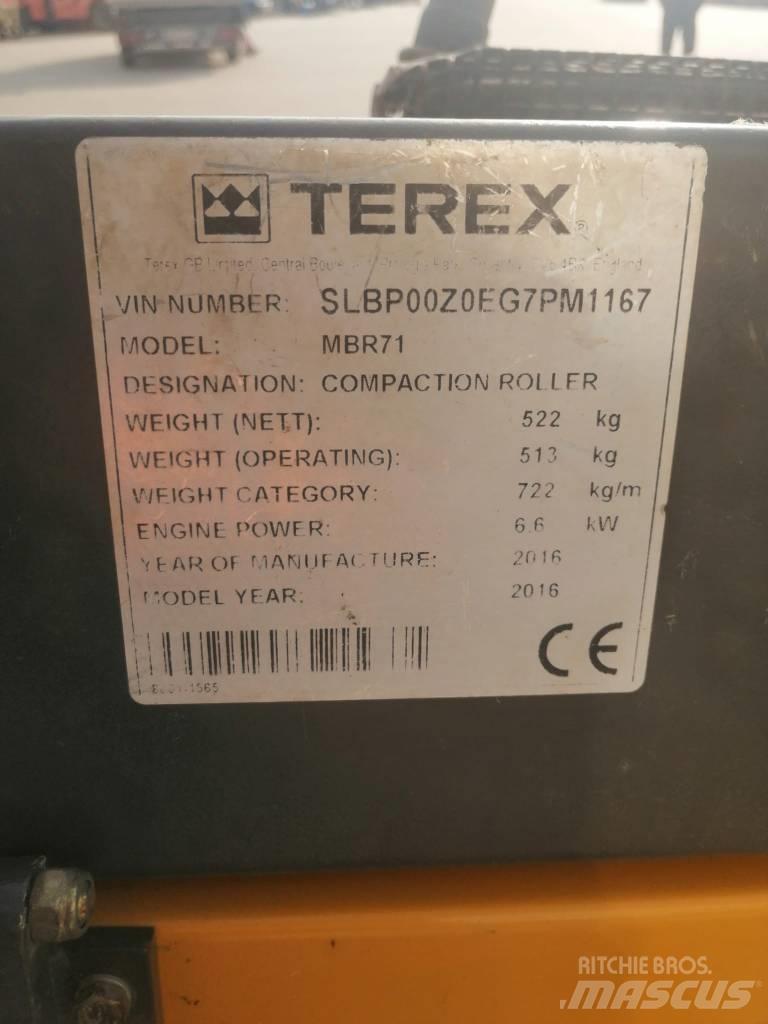 Terex MBR71 Tahačové válce