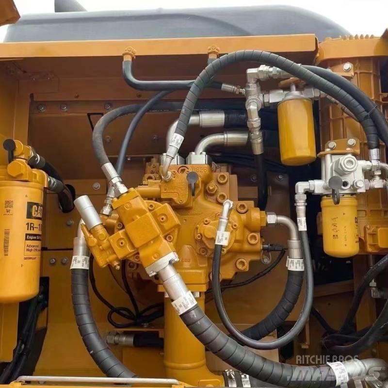 CAT 330 D Pásová rýpadla
