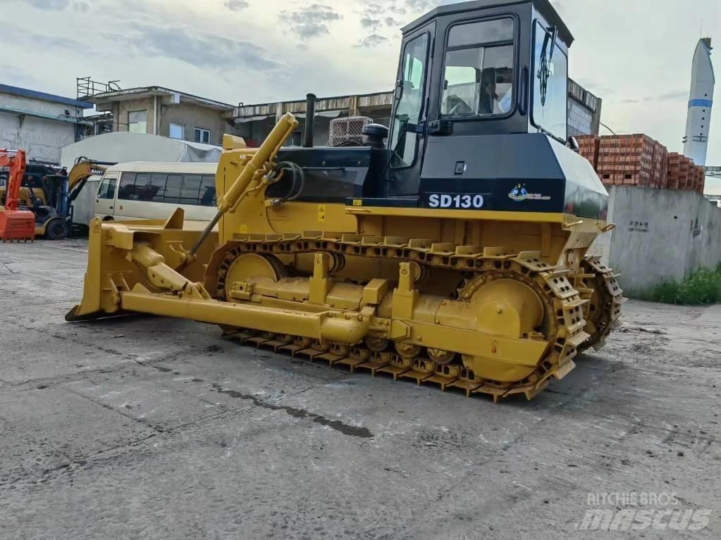 Shantui SD13 Pásové dozery