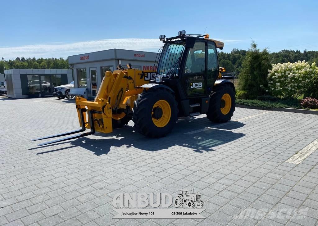JCB 541-70 Agripro Teleskopické kolové nakladače