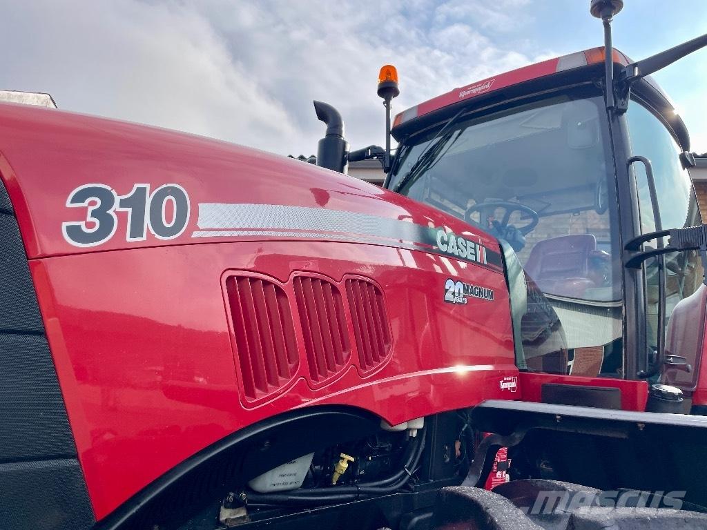 Case IH Magnum 310 Traktory