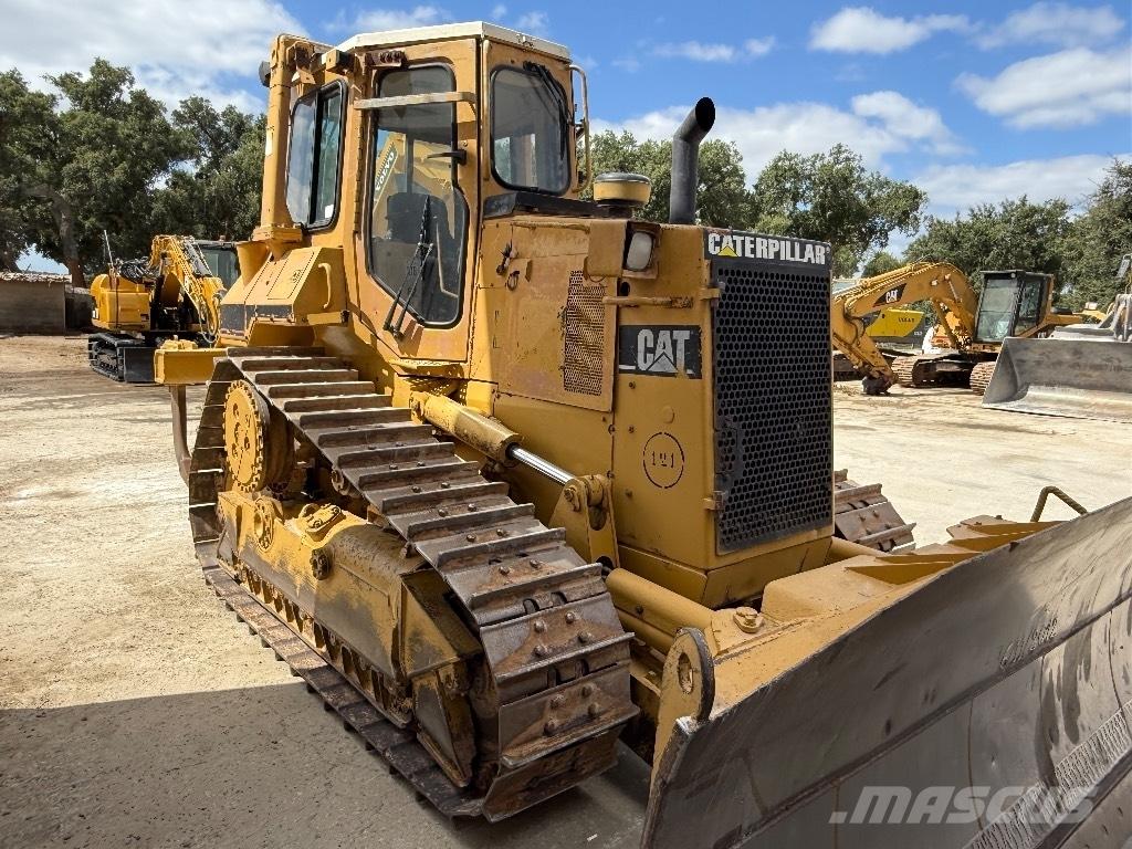 CAT D 5 H Pásové dozery