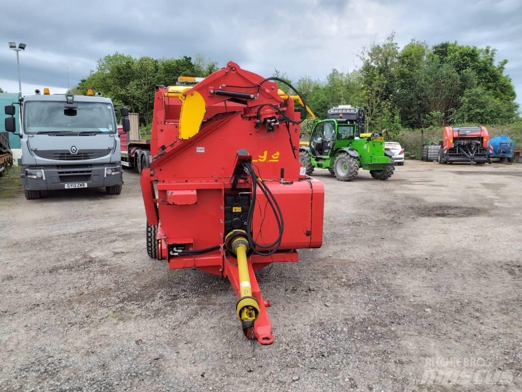 TEAGLE TOMAHAWK 8100 Drtiče a řezače balíků