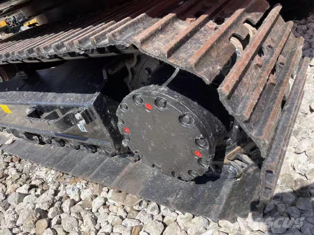 Hitachi 120 Pásová rýpadla