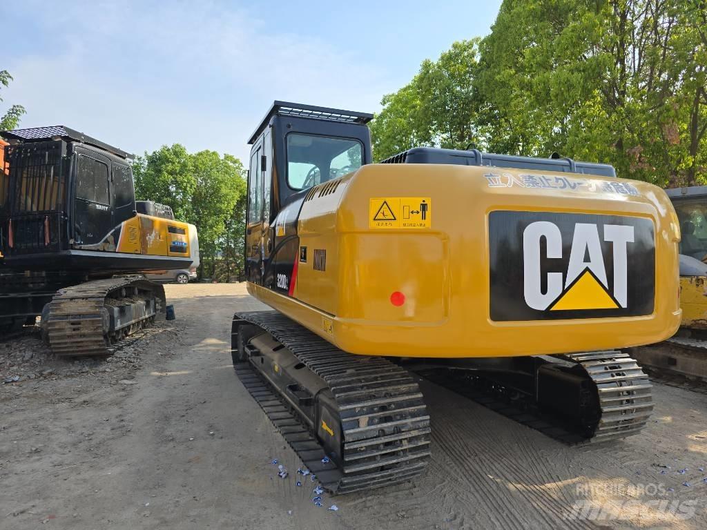 CAT 320D2 Pásová rýpadla