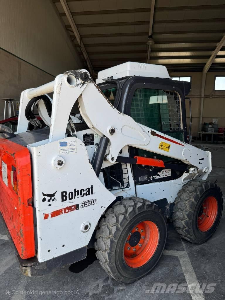 Bobcat S570 Smykem řízené nakladače