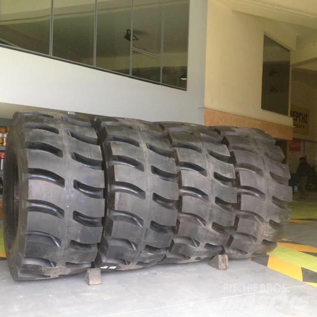 Goodyear 3565R33 L5 Pneumatiky, kola a ráfky