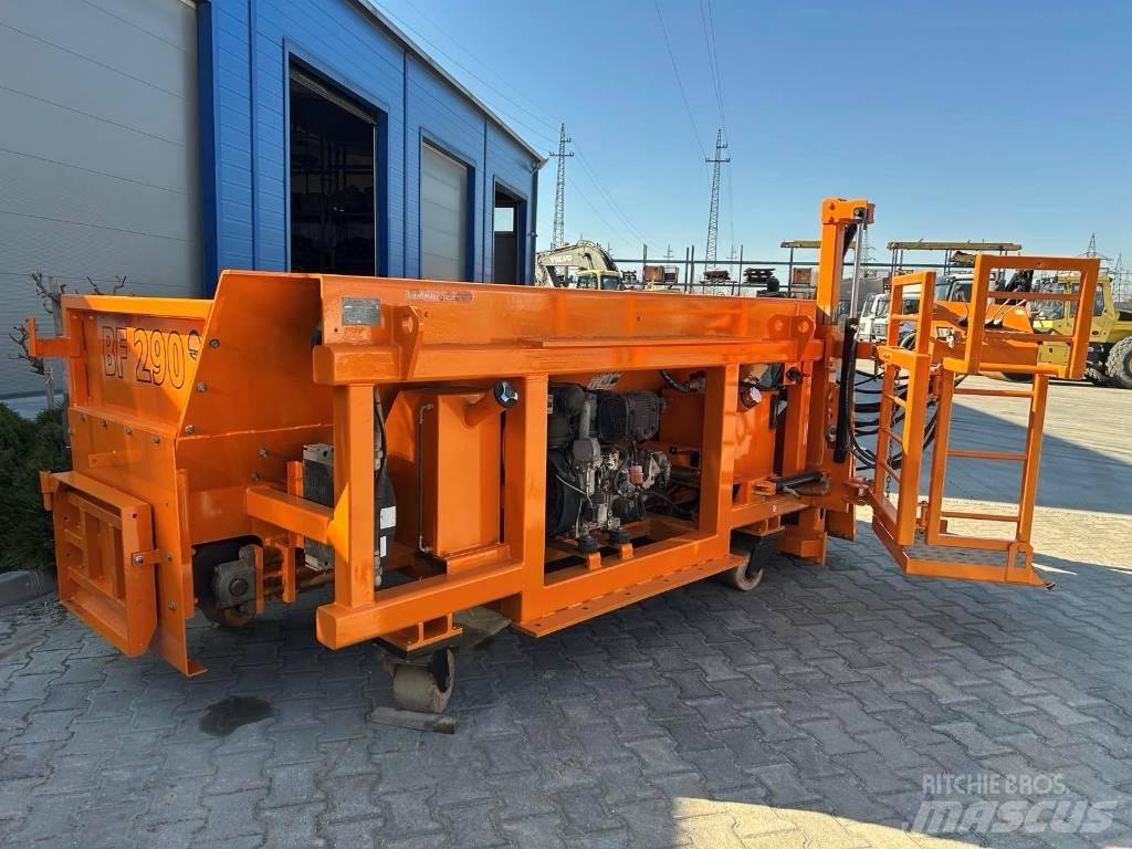 Strassmayr BF 290 Finišery