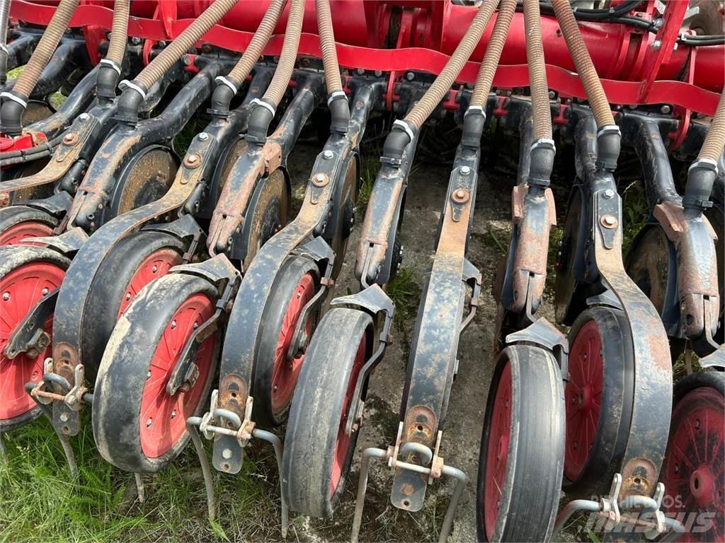 Horsch Pronto 3 DC Kombinované secí stroje