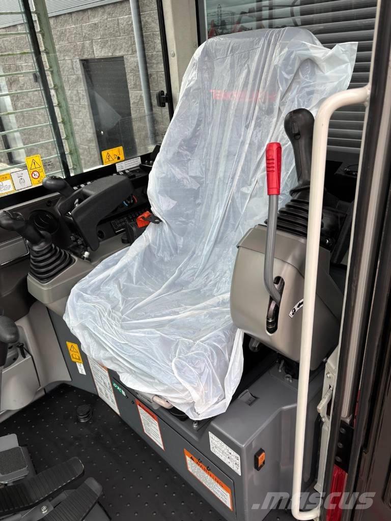 Takeuchi TB 280 FR Midi rýpadla 7t - 12t