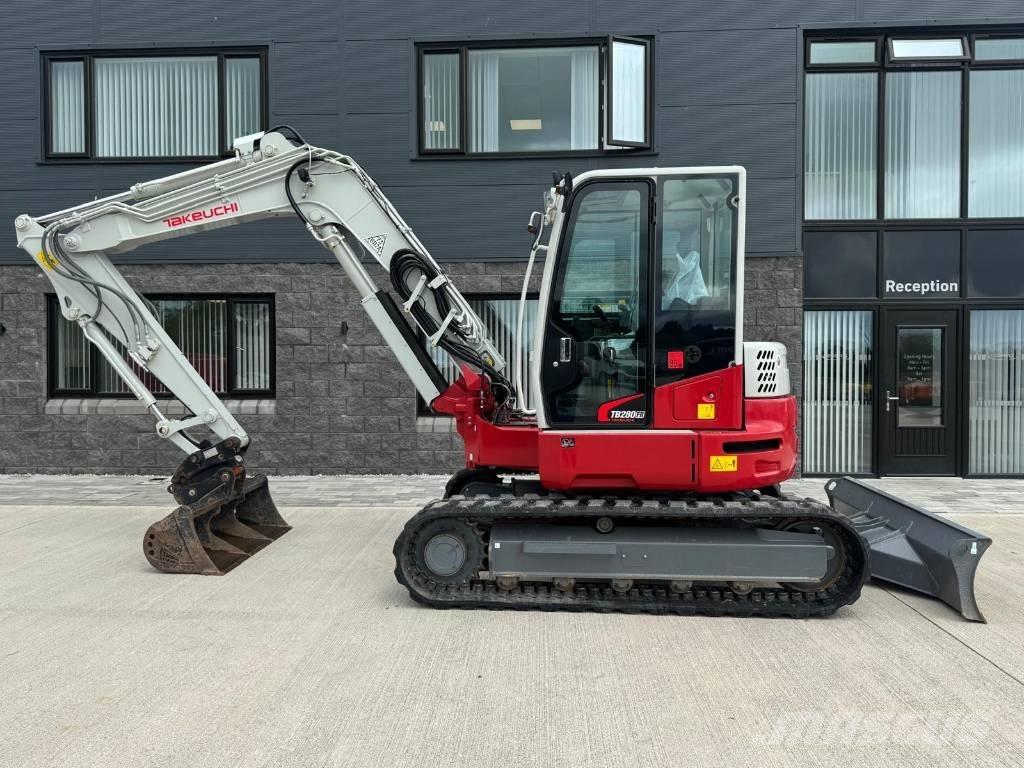 Takeuchi TB 280 FR Midi rýpadla 7t - 12t