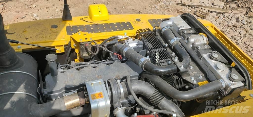 Komatsu pc200-8 Pásová rýpadla