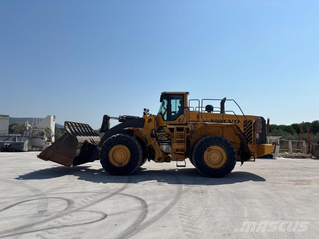Volvo L 350 F Kolové nakladače