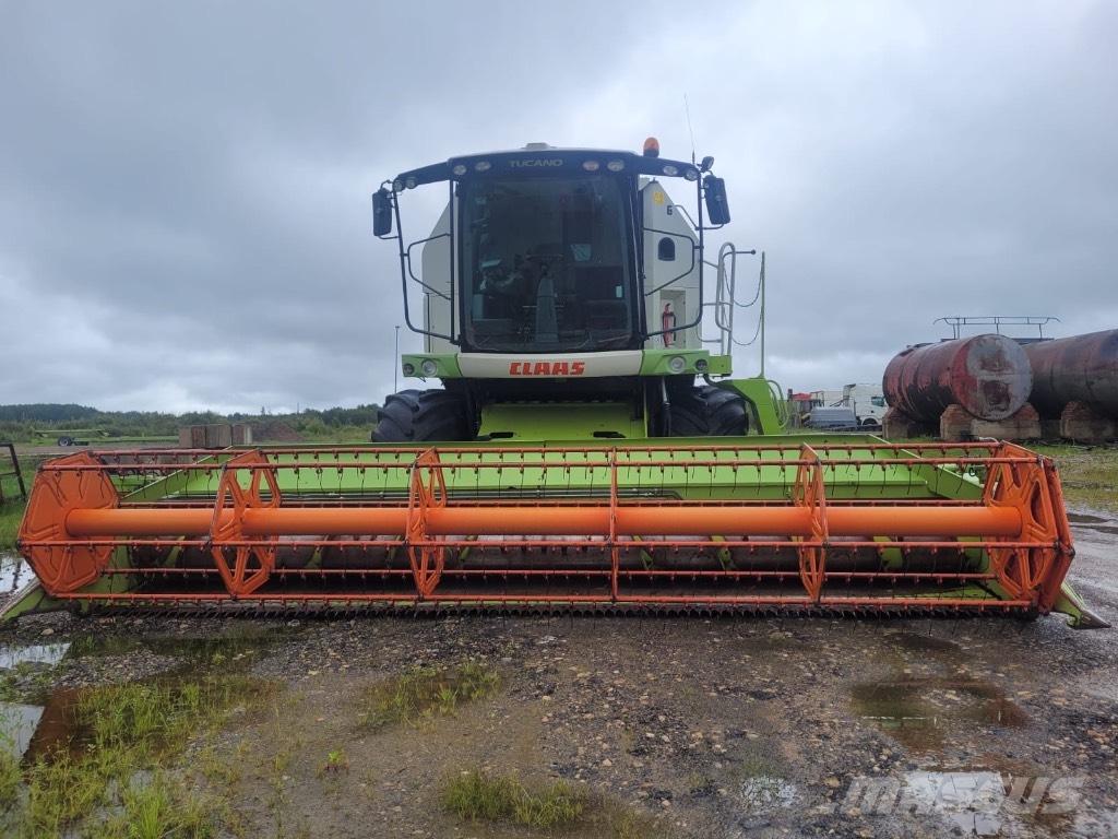 CLAAS Tucano 480 Sklízecí mlátičky